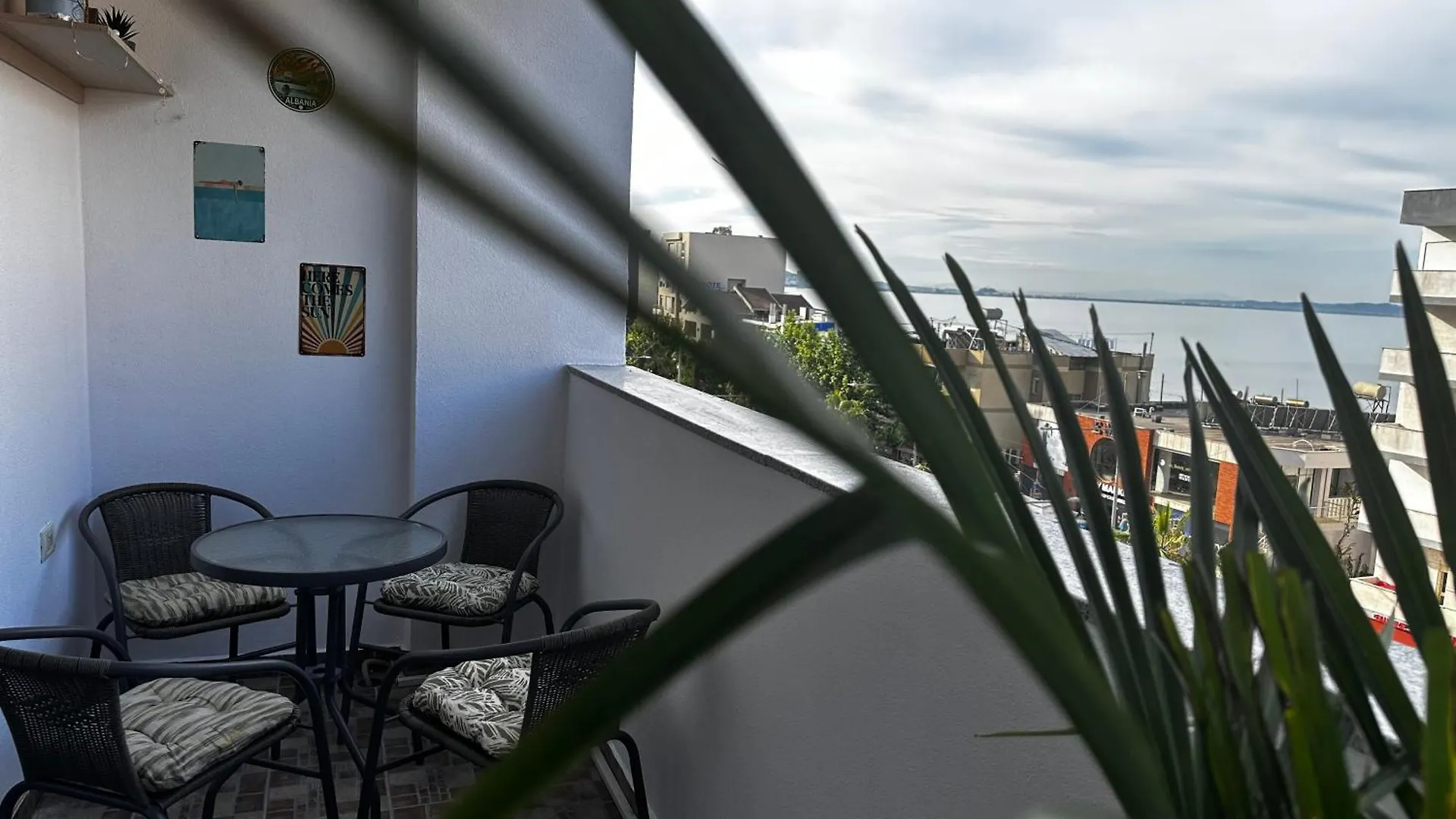 Palms Apartment Durrës