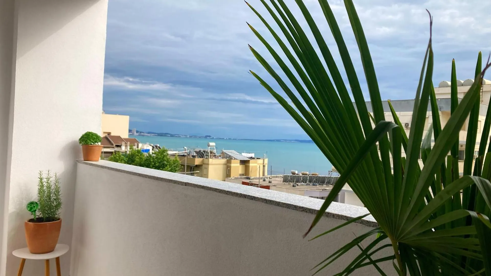 Palms Apartment Durrës Albanie